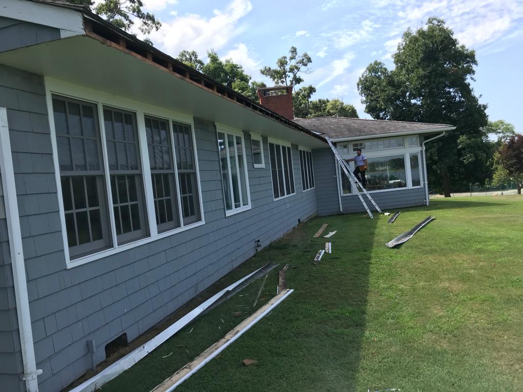  Gutter Cleaning for Long Island Homeowners